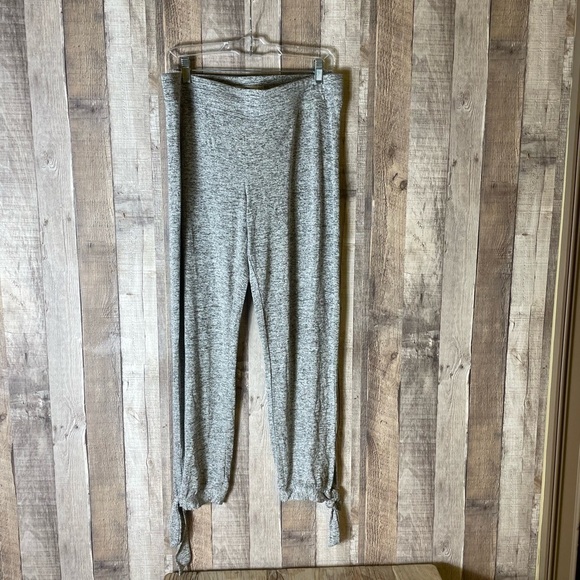 UGG Fallon Lounge Pants Knot Ankle NWT - Picture 3 of 7